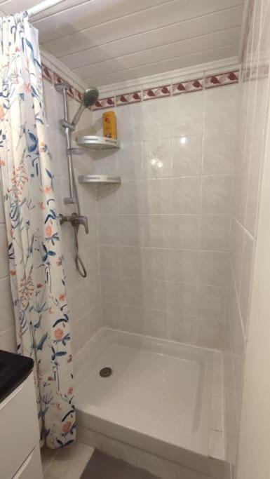 Appartement En Rez De Jardin Et Terrasse Ds Villa Hyères Exteriér fotografie