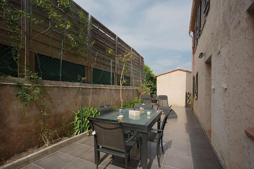 Appartement En Rez De Jardin Et Terrasse Ds Villa Hyères Exteriér fotografie